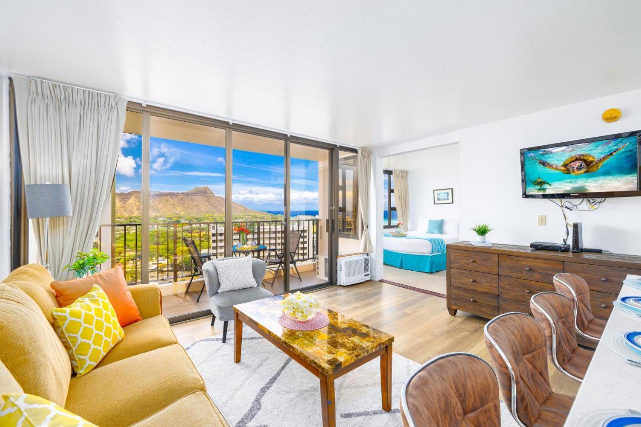 Appartamento Beautiful Ocean And Diamond Head Views With Parking Honolulu Esterno foto