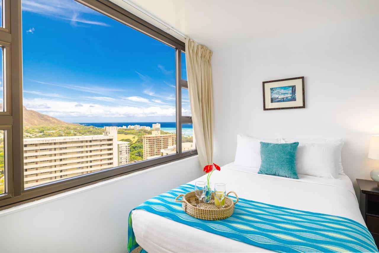 Appartamento Beautiful Ocean And Diamond Head Views With Parking Honolulu Esterno foto