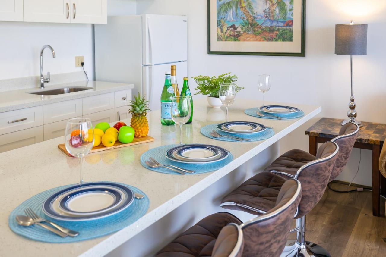 Appartamento Beautiful Ocean And Diamond Head Views With Parking Honolulu Esterno foto