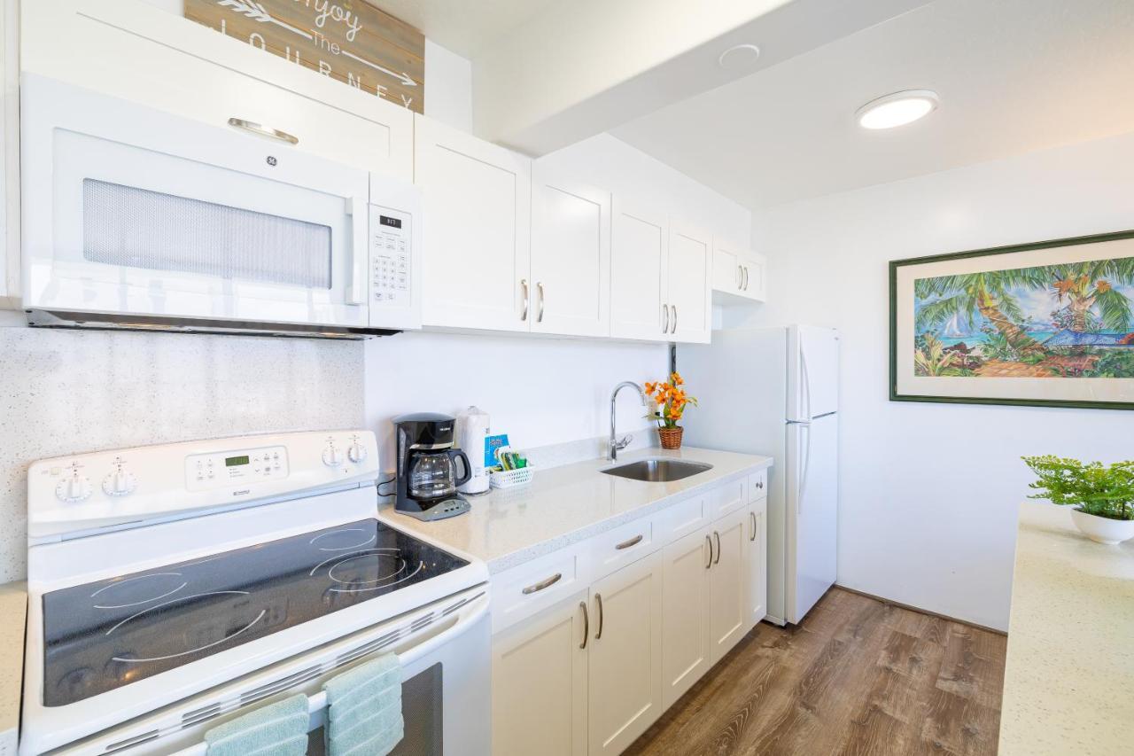 Appartamento Beautiful Ocean And Diamond Head Views With Parking Honolulu Esterno foto