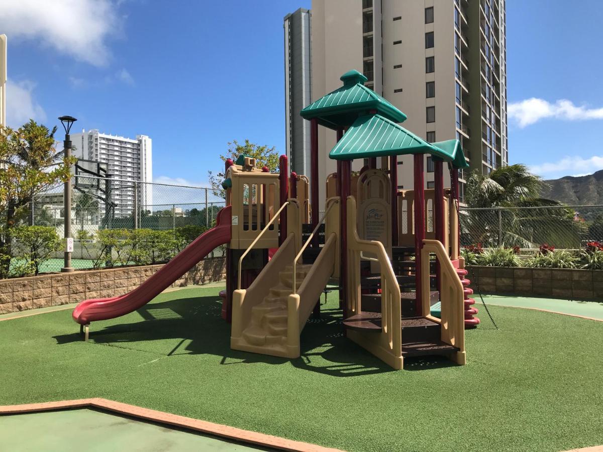 Appartamento Beautiful Ocean And Diamond Head Views With Parking Honolulu Esterno foto