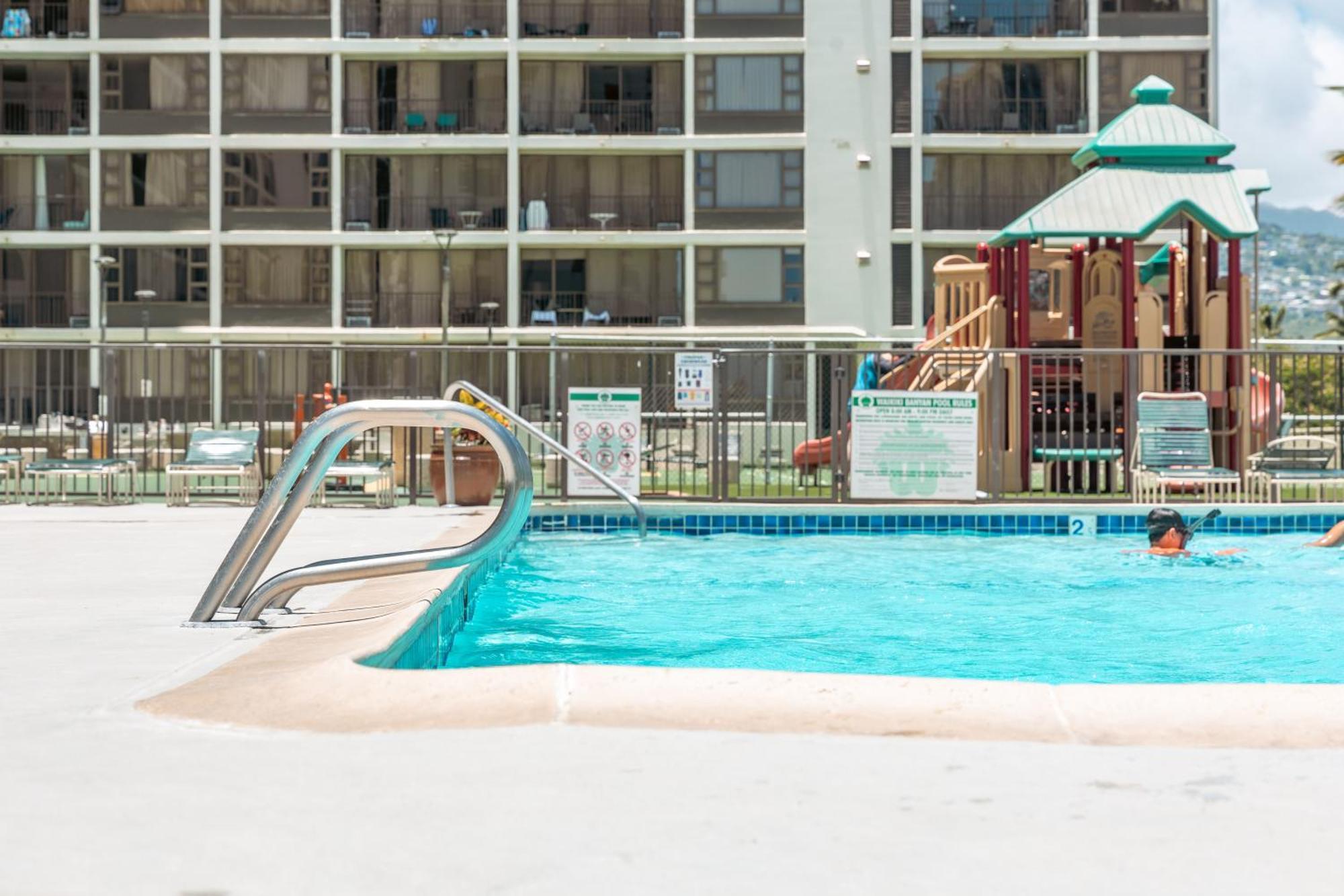 Appartamento Beautiful Ocean And Diamond Head Views With Parking Honolulu Esterno foto